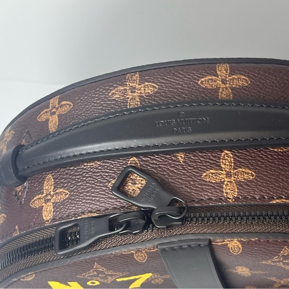 Louis Vuitton Monogram N°7 Wheel Box - Picture 7 of 16